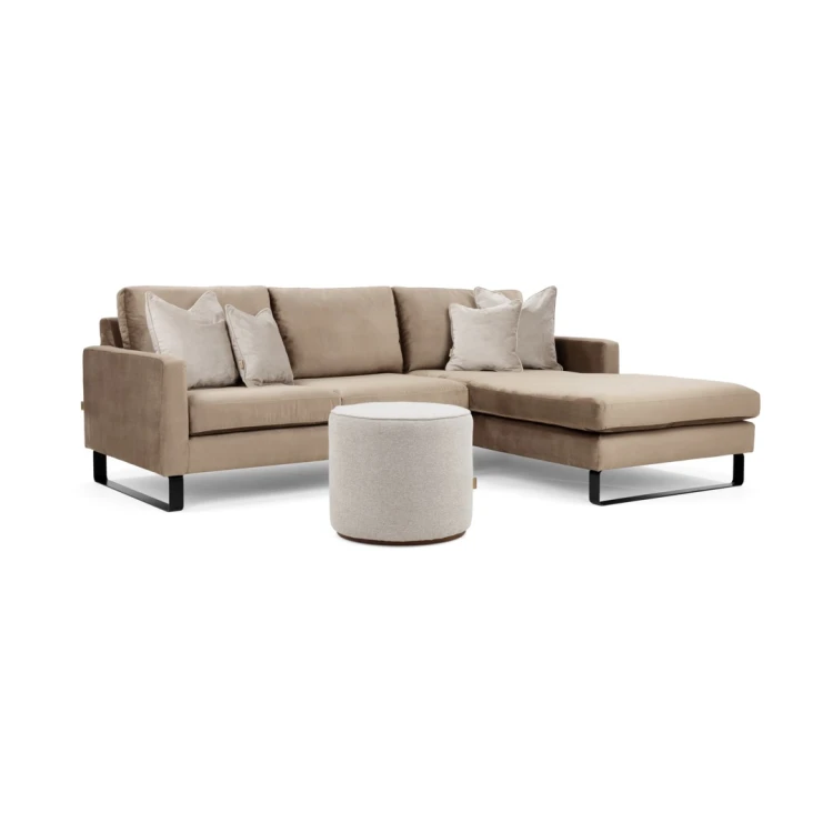 EMILLY_NAROZNIK_M_1Q9A2909.jpg