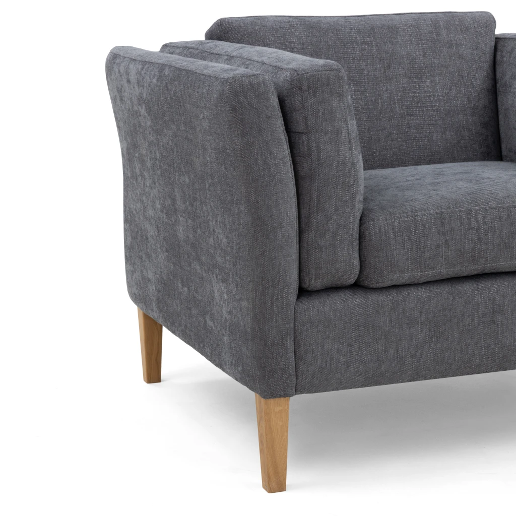 VINTAGE_ARMCHAIR_GREY_20260506-1Q9A4123.jpg