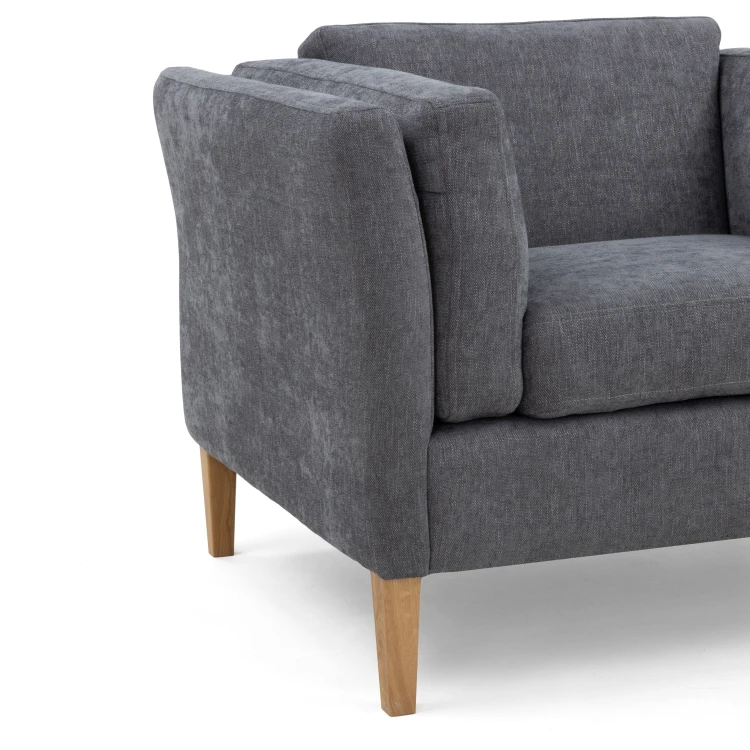 VINTAGE_ARMCHAIR_GREY_20260506-1Q9A4123.jpg